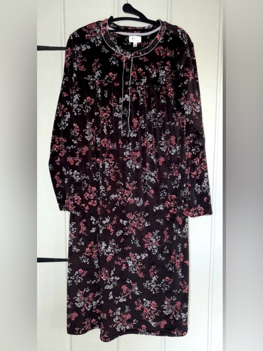 Aria Black Floral Long Sleeve Nightgown with Pink and Gray Blossoms size M